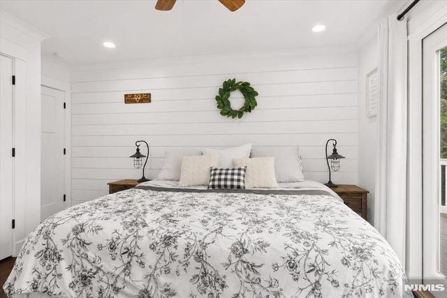 19 Somerville Road, West Milford, NJ 07421