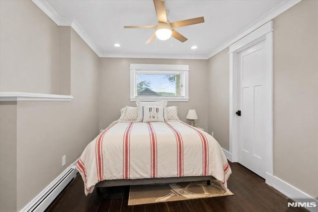 19 Somerville Road, West Milford, NJ 07421