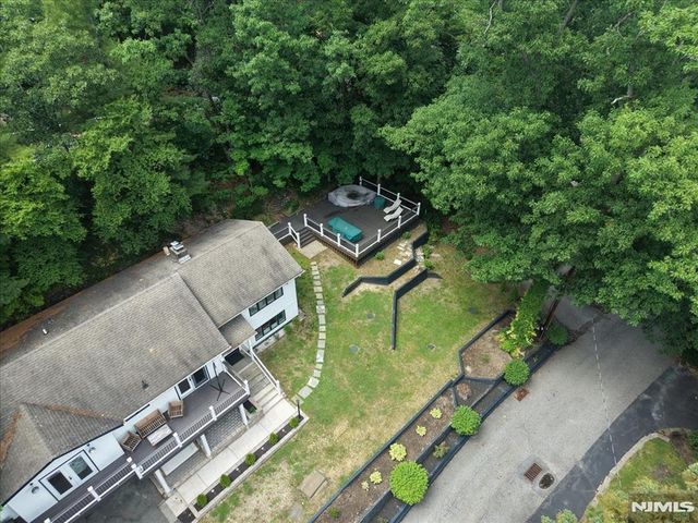 19 Somerville Road, West Milford, NJ 07421