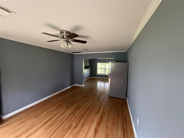 906 8Th Ave Avenue, Lake Charles, LA 70601