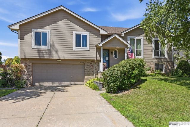 6510 N 102nd Avenue, Omaha, NE 68122