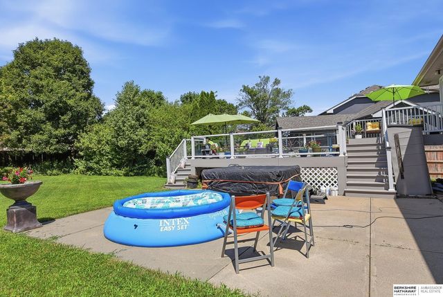 6510 N 102nd Avenue, Omaha, NE 68122