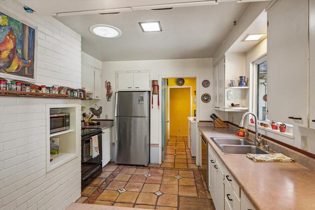 22425 Summit Road, Los Gatos, CA 95033