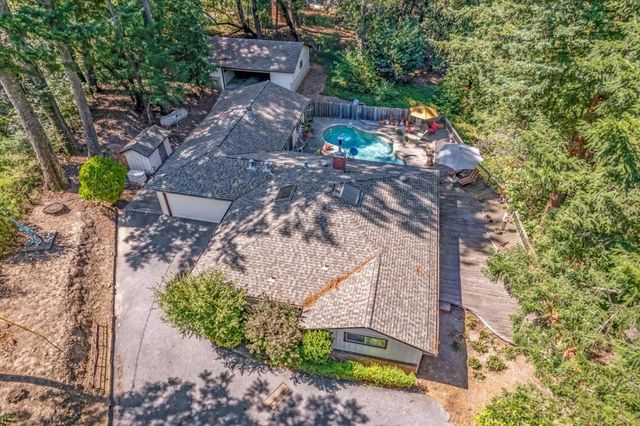 22425 Summit Road, Los Gatos, CA 95033