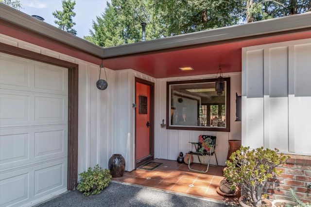 22425 Summit Road, Los Gatos, CA 95033