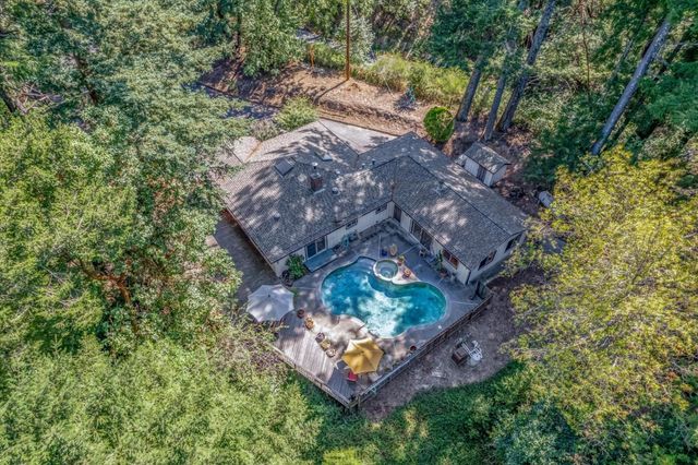 22425 Summit Road, Los Gatos, CA 95033