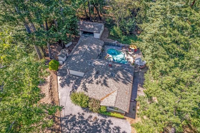 22425 Summit Road, Los Gatos, CA 95033