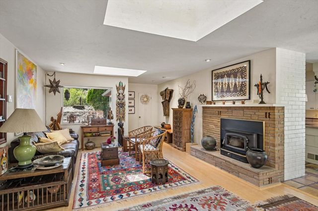22425 Summit Road, Los Gatos, CA 95033