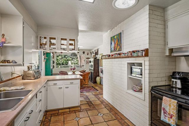 22425 Summit Road, Los Gatos, CA 95033