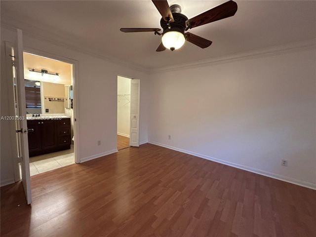 10613 NW 11th St 205, Pembroke Pines, FL 33026