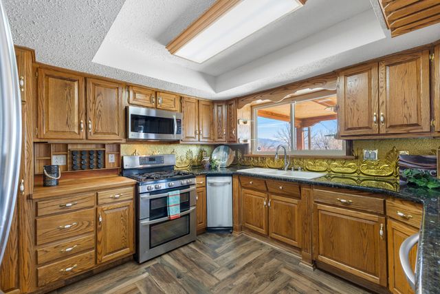 3114 Sue Circle SE, Rio Rancho, NM 87124