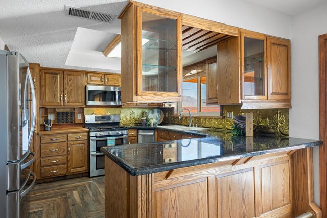 3114 Sue Circle SE, Rio Rancho, NM 87124