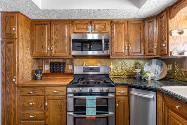 3114 Sue Circle SE, Rio Rancho, NM 87124