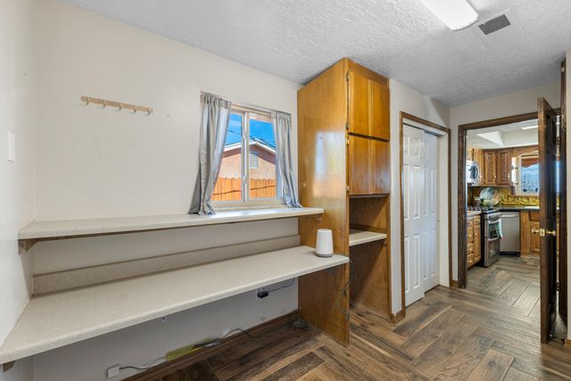 3114 Sue Circle SE, Rio Rancho, NM 87124