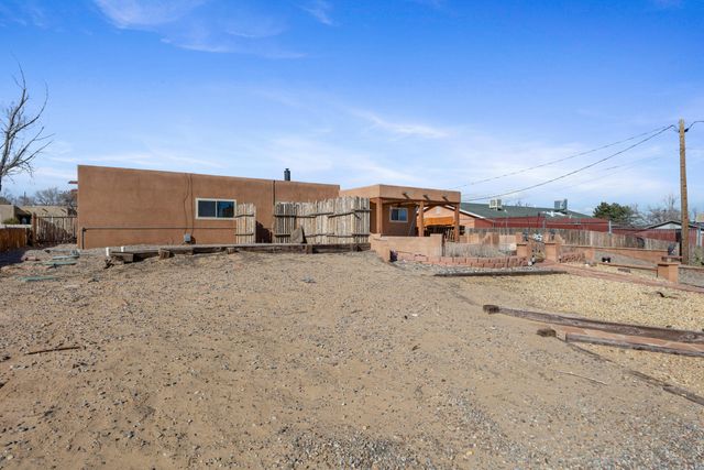 3114 Sue Circle SE, Rio Rancho, NM 87124