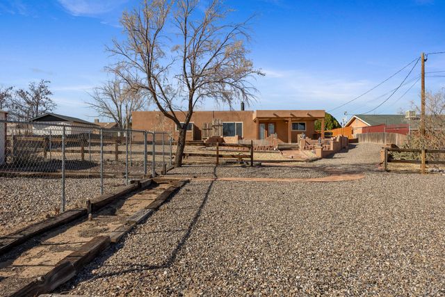 3114 Sue Circle SE, Rio Rancho, NM 87124