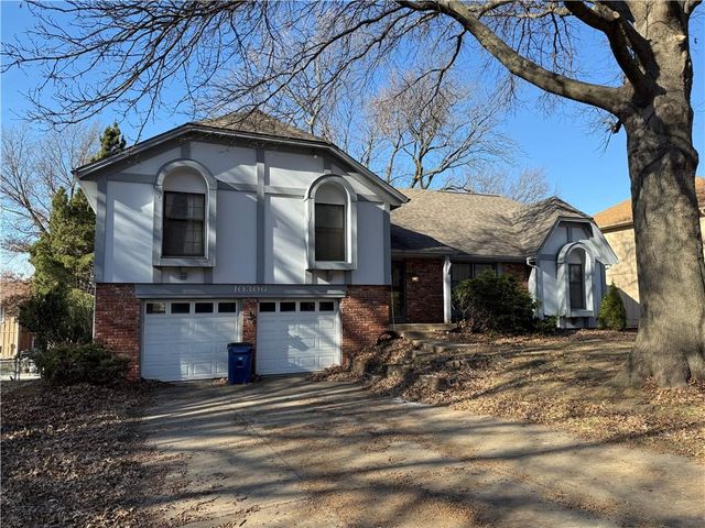 10306 Long Street, Overland Park, KS 66215