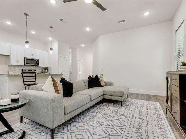 6123 Inca Drive, Enchanted Oaks, TX 75156