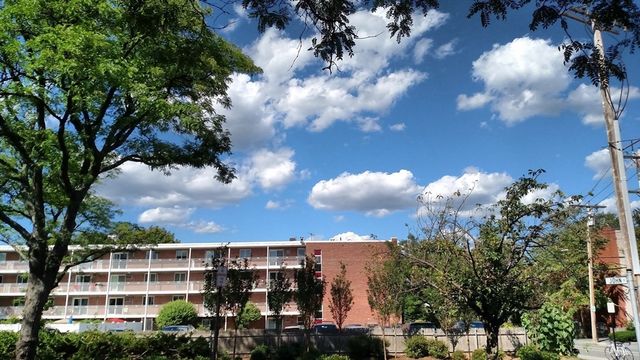 50 Green St 107, Brookline, MA 02446