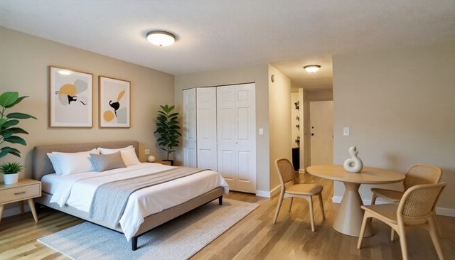 50 Green St 107, Brookline, MA 02446