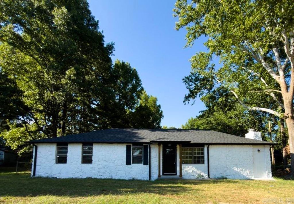 6804 Yarberry Lane, Little Rock, AR 72209