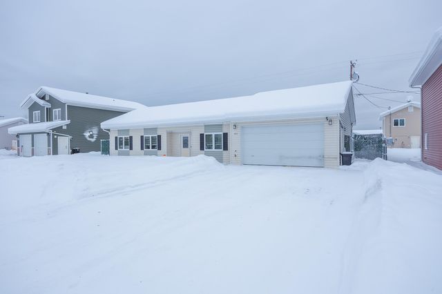 2682 WAR EAGLE COURT, North Pole, AK 99705