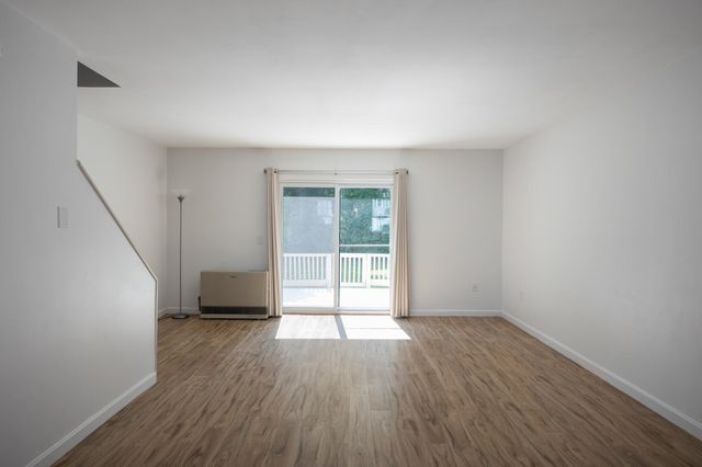 35 Brickyard Rd Unit 31, Essex Junction, VT 05452