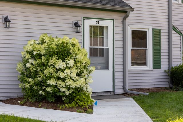 35 Brickyard Rd Unit 31, Essex Junction, VT 05452