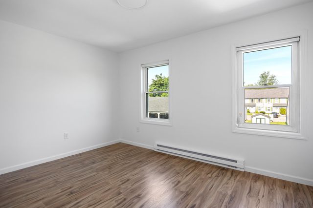35 Brickyard Rd Unit 31, Essex Junction, VT 05452