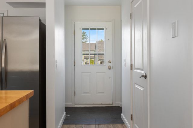 35 Brickyard Rd Unit 31, Essex Junction, VT 05452
