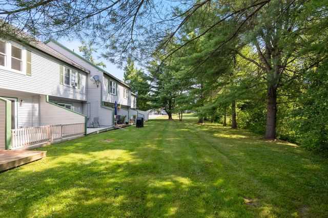 35 Brickyard Rd Unit 31, Essex Junction, VT 05452