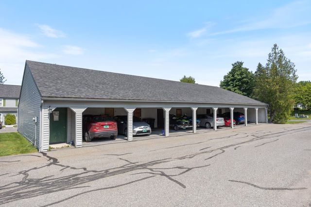 35 Brickyard Rd Unit 31, Essex Junction, VT 05452