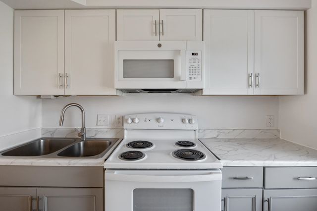 35 Brickyard Rd Unit 31, Essex Junction, VT 05452
