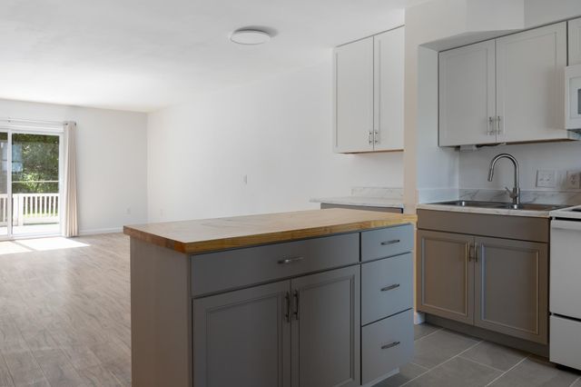 35 Brickyard Rd Unit 31, Essex Junction, VT 05452