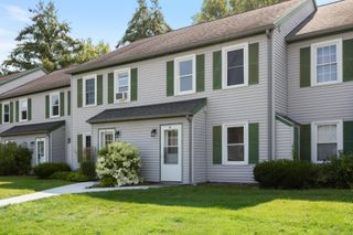 35 Brickyard Rd Unit 31, Essex Junction, VT 05452