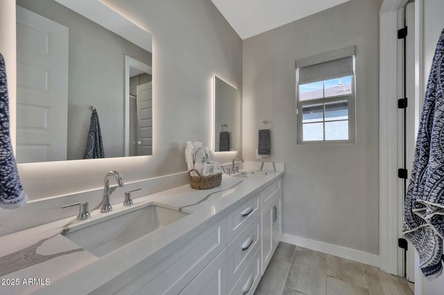 22220 N 34TH Place, Phoenix, AZ 85050