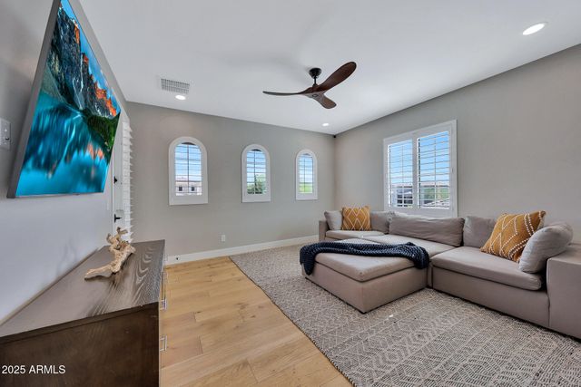 22220 N 34TH Place, Phoenix, AZ 85050