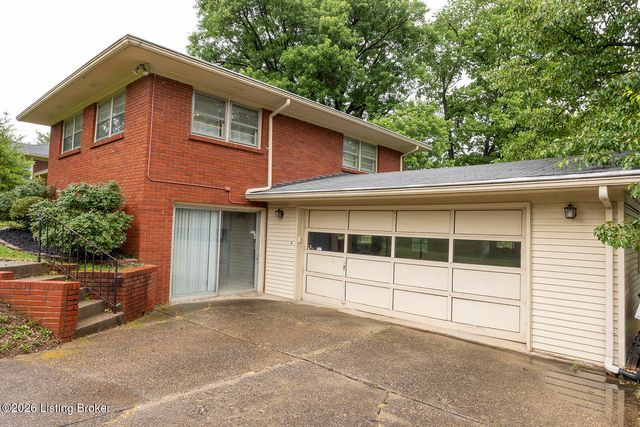 909 Cannons Ln, Louisville, KY 40207