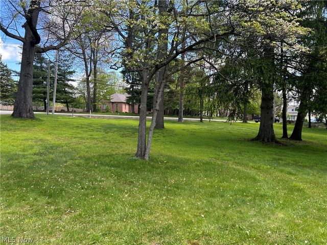 8404 Avery Road, Broadview Heights, OH 44147
