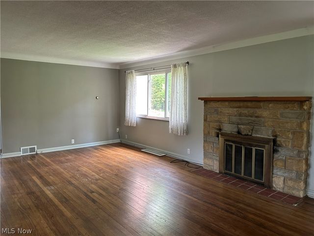 8404 Avery Road, Broadview Heights, OH 44147