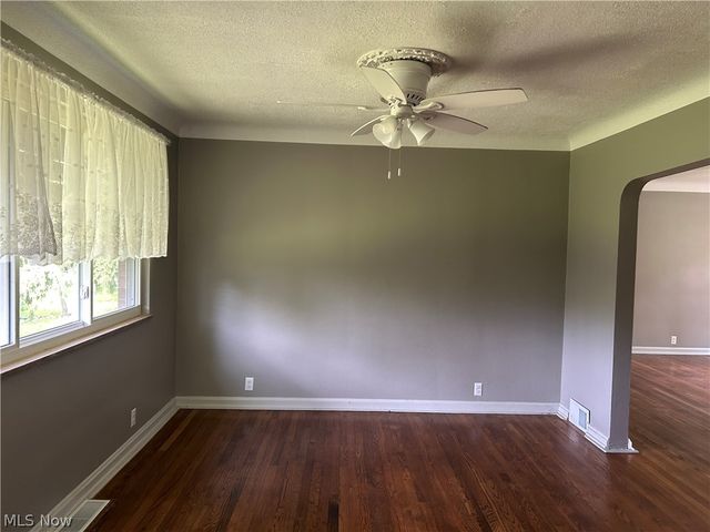 8404 Avery Road, Broadview Heights, OH 44147