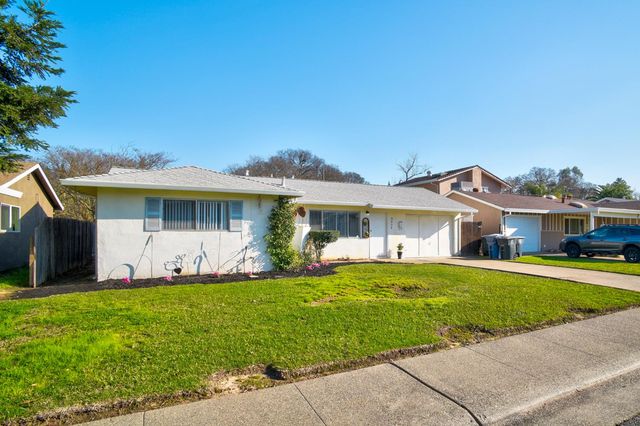 8036 Glen Valley Cir, Citrus Heights, CA 95610