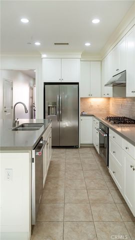 188 Crescent Moon, Irvine, CA 92602