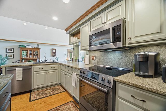 2798 N Honeymoon Hill ROAD, New Holstein, WI 53061