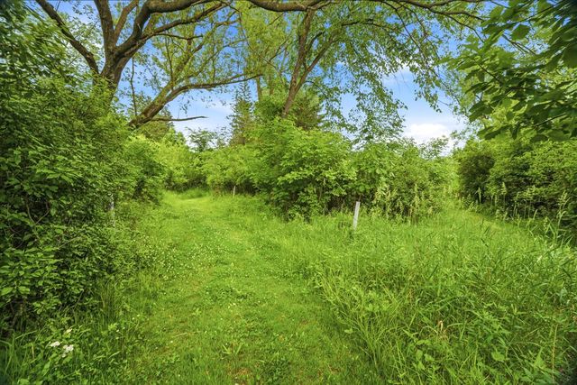 2798 N Honeymoon Hill ROAD, New Holstein, WI 53061