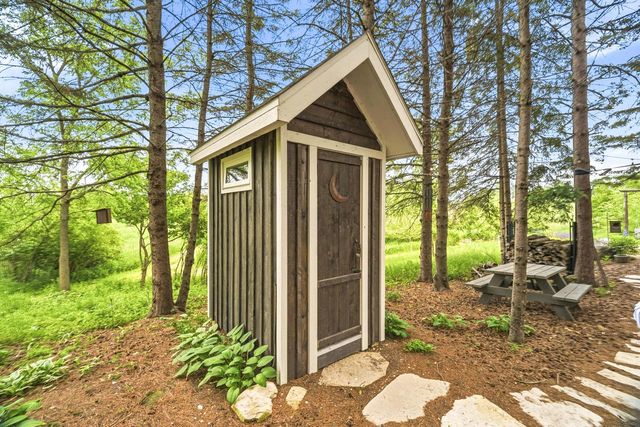 2798 N Honeymoon Hill ROAD, New Holstein, WI 53061