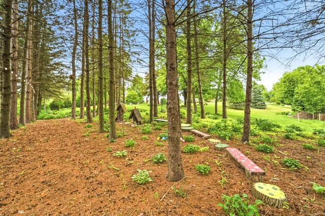 2798 N Honeymoon Hill ROAD, New Holstein, WI 53061