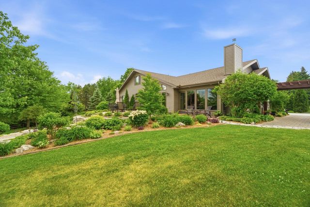 2798 N Honeymoon Hill ROAD, New Holstein, WI 53061
