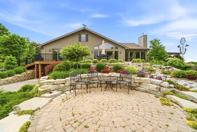 2798 N Honeymoon Hill ROAD, New Holstein, WI 53061