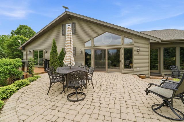 2798 N Honeymoon Hill ROAD, New Holstein, WI 53061